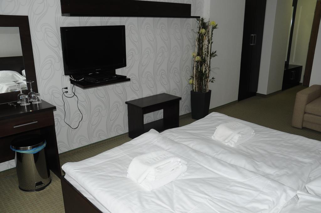 Rožňava Penzion Luxury מראה חיצוני תמונה